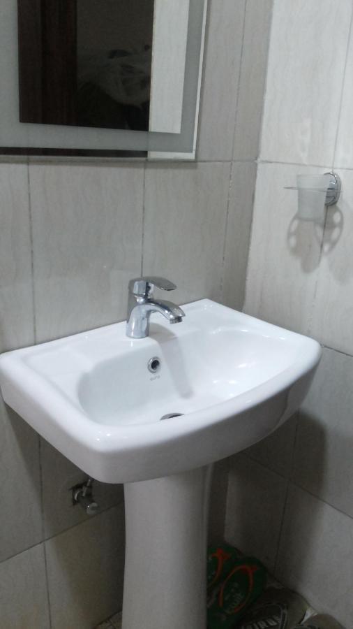 Rock Shadow Hotel Koboko Ngoại thất bức ảnh