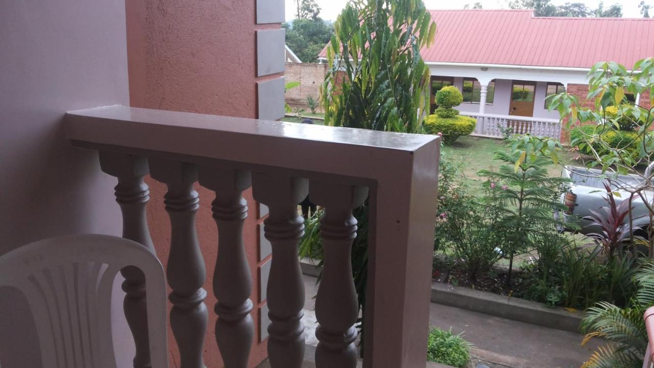 Rock Shadow Hotel Koboko Ngoại thất bức ảnh