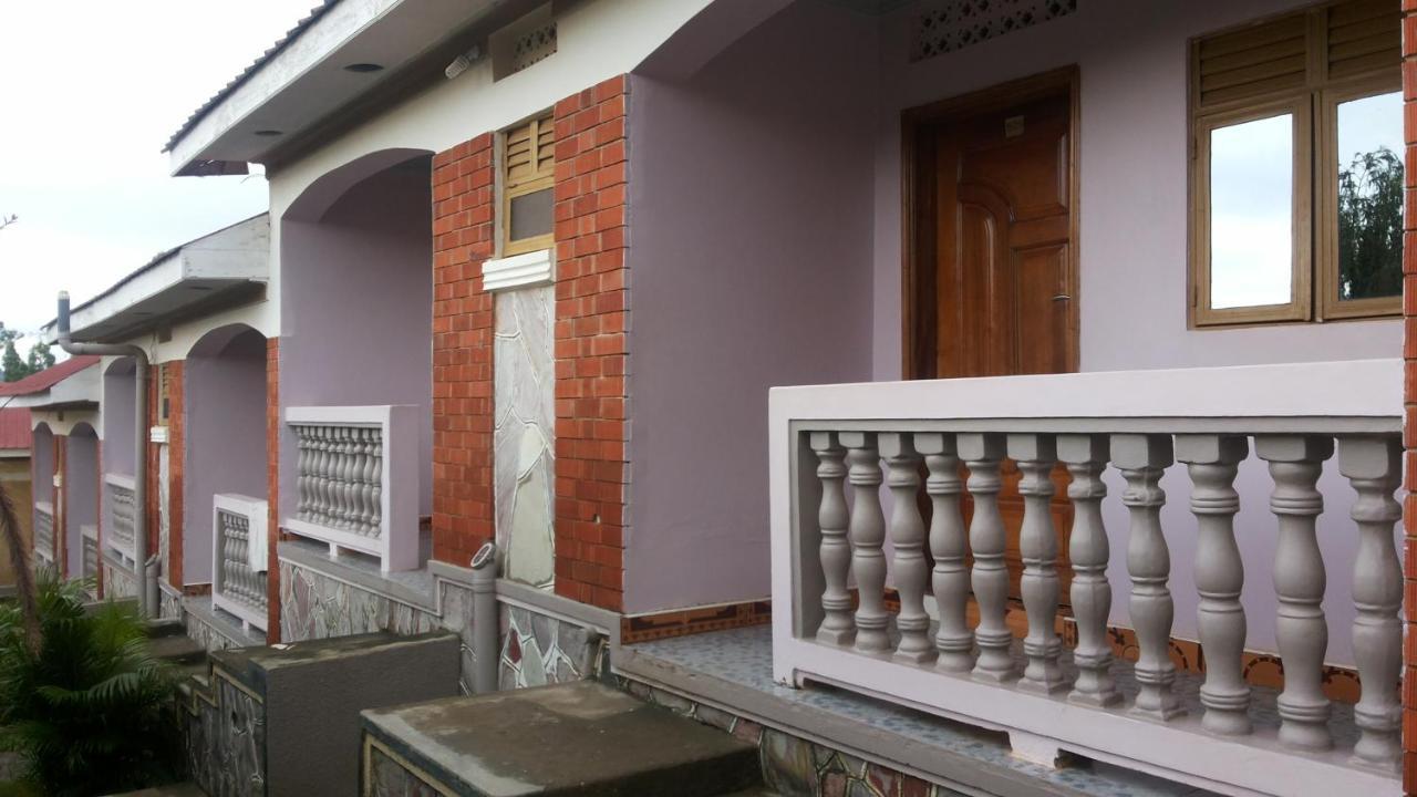 Rock Shadow Hotel Koboko Ngoại thất bức ảnh
